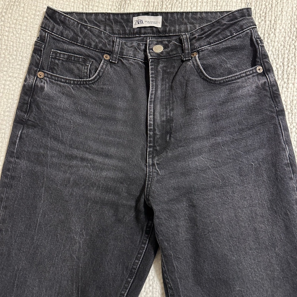 ZARA HIGH WAISTED MOM FIT JEANS SIZE 8 - Picture 2 of 7